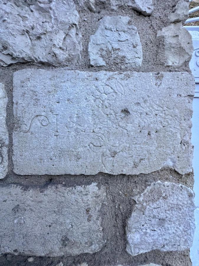 Numeronove سيرولو المظهر الخارجي الصورة